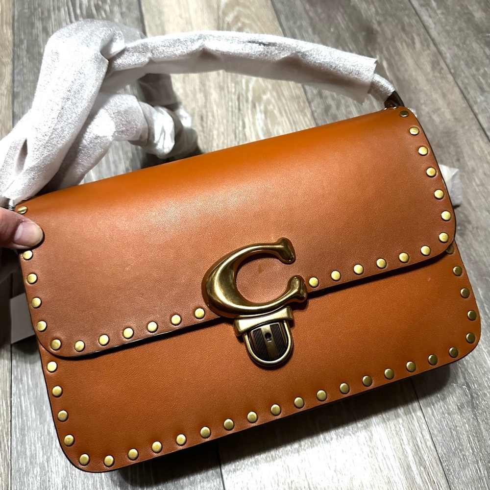 NWT Coach Studio Shoulder Bag With Rivets